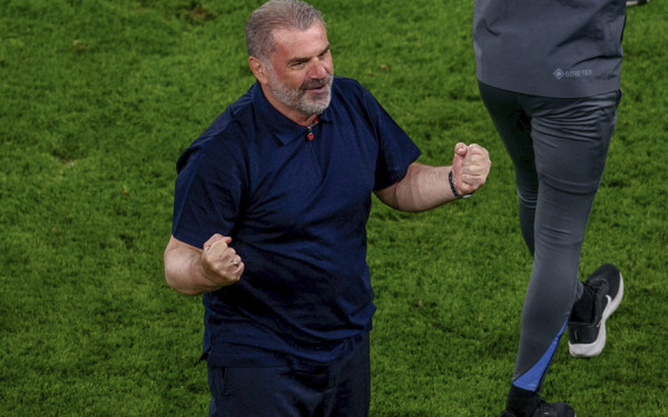 Άγγελος Ποστέκογλου: Από τα Ψηλά Αλώνια της Πάτρας στα σαλόνια της Ευρώπης (βίντεο)