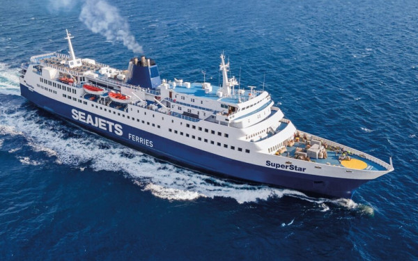 Βλάβη στο “Super Star” πριν τον απόπλου του από την Καβάλα