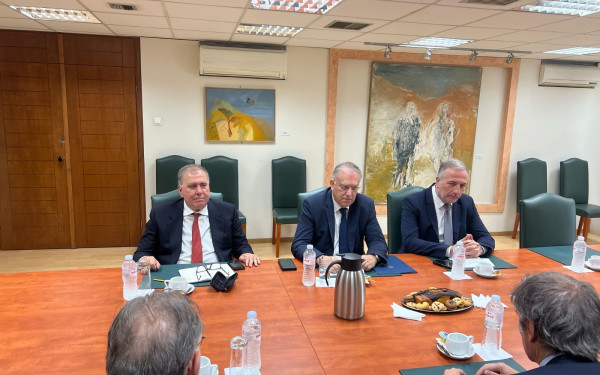 Υπουργείο Ανάπτυξης: Επίσκεψη του γενικού διευθυντή του Διεθνούς Οργανισμού Ατομικής Ενέργειας, Μ. Γκρόσι