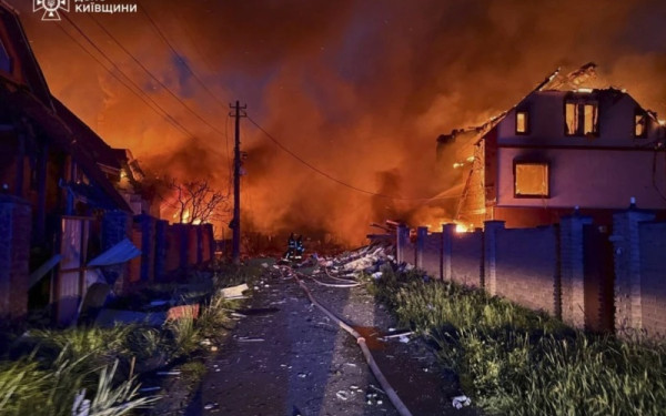 Τουλάχιστον 30 θύματα από ρωσικό πλήγμα σε επιβατική αμαξοστοιχία στην Ουκρανία