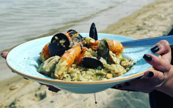 Εστιατόριο Αρίστος στον Όρμο Παναγιάς, στη Σιθωνία