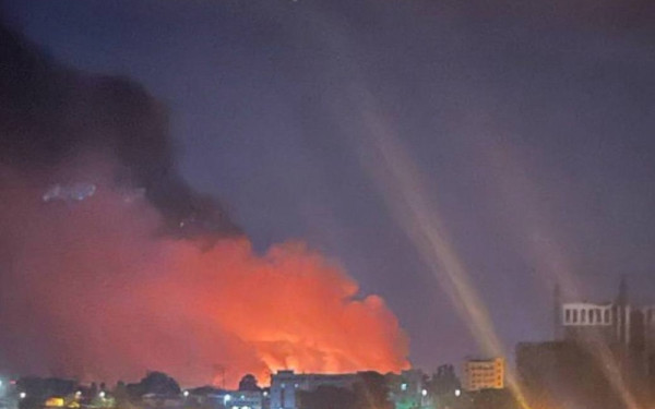 Νεκρός Αμερικανός και 16 τραυματίες από ρωσική αεροπορική επιδρομή στο Κίεβο (βίντεο)