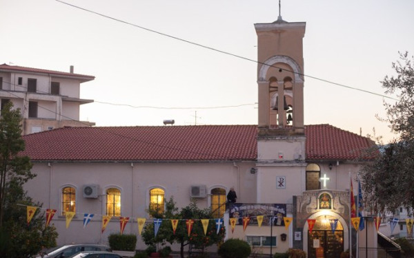 Λαμία: Εισέβαλε στο Ιερό Εκκλησίας βρίζοντας γιατί ξύπνησε από τις καμπάνες