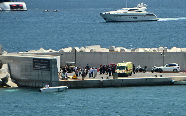 Βουλιαγμένη: Αναζητώνται τα αίτια της πτώσης του ελικοπτέρου στη Μαρίνα - Αναμένονται οι καταθέσεις πιλότου και επιβατών (Βίντεο)