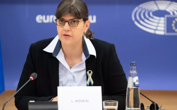 Η γυναίκα που δεν κάνει πίσω: Η Ρουμάνα εισαγγελέας που ξεκλείδωσε το σκάνδαλο στον ΟΠΕΚΕΠΕ Η γυναίκα που δεν κάνει πίσω: Η Ρουμάνα εισαγγελέας που ξεκλείδωσε το σκάνδαλο στον ΟΠΕΚΕΠΕ