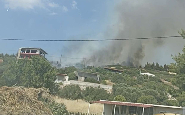 Θεσσαλονίκη: Με αποσμητικό σπρέι και αναπτήρα φέρεται να έβαλαν φωτιά ανήλικοι στην Ευκαρπία