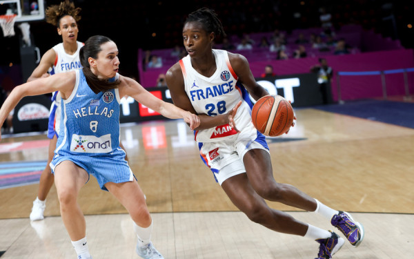 Ευρωμπάσκετ γυναικών: Η Εθνική λύγισε από τη Γαλλία και πάει σε «τελικό» με την Τουρκία