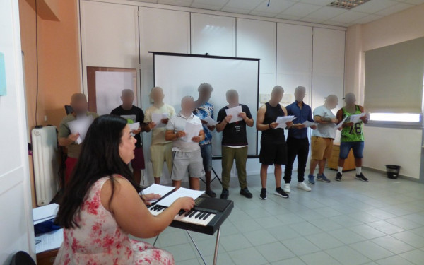 Θεσσαλονίκη: Γιορτή αποφοίτησης μέσα στις φυλακές Διαβατών