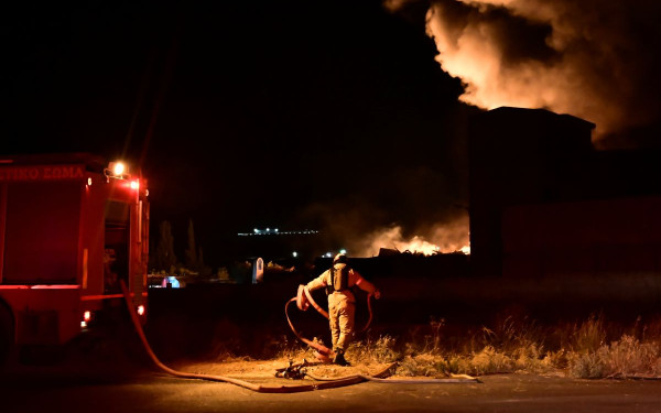 Λασίθι: Περίπου 5.000 τουρίστες μετακινήθηκαν από τα ξενοδοχεία της Ιεράπετρας λόγω της πυρκαγιάς