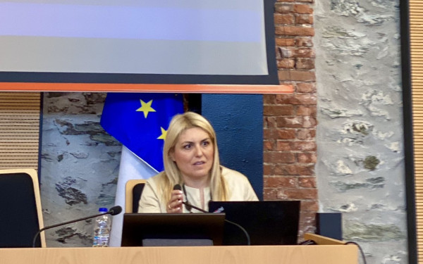 ΠΚΜ: Το δημογραφικό ως στρατηγική προτεραιότητα για τη Μελίνα Δερμεντζοπούλου