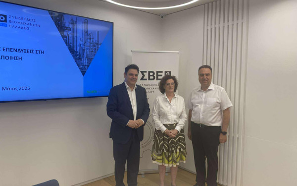 Θεσσαλονίκη: Βαριά η σκιά της γραφειοκρατίας πάνω από το επιχειρείν - Το επενδυτικό γκάζι της μεταποίησης και οι κλειστές πόρτες των τραπεζών