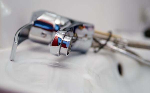 Οι υδραυλικοί στηρίζουν την απεργία των συνεργείων αυτοκινήτων - Προειδοποιούν για εξόντωση λόγω ψηφιακού πελατολογίου