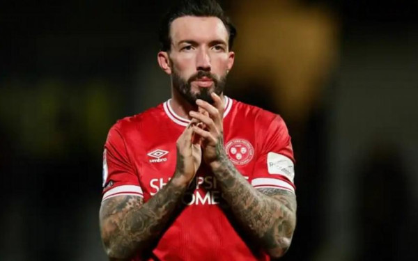 Αγγλία: Βρετανός ποδοσφαιριστής έπαιζε στοίχημα ενώ ήταν στον πάγκο