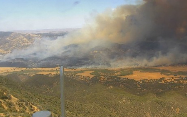 ΗΠΑ: Πάνω από 300 πυροσβέστες αντιμέτωποι με την μεγαλύτερη πυρκαγιά στην Καλιφόρνια (βίντεο)