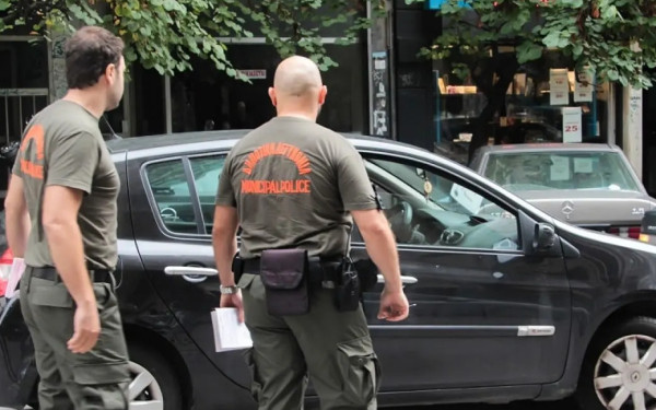 Θεσσαλονίκη: "Σαφάρι" ελέγχων από τη Δημοτική Αστυνομία την περίοδο των γιορτών