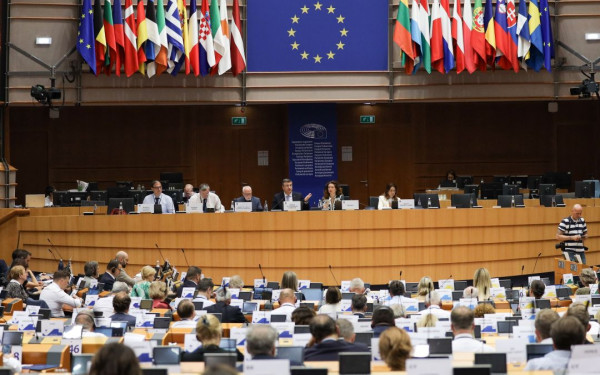 Κάλεσμα Τζιτζικώστα σε Περιφέρειες και Δήμους της ΕΕ να συμμετέχουν ενεργά στη χάραξη της νέας στρατηγικής της ΕΕ για τον τουρισμό