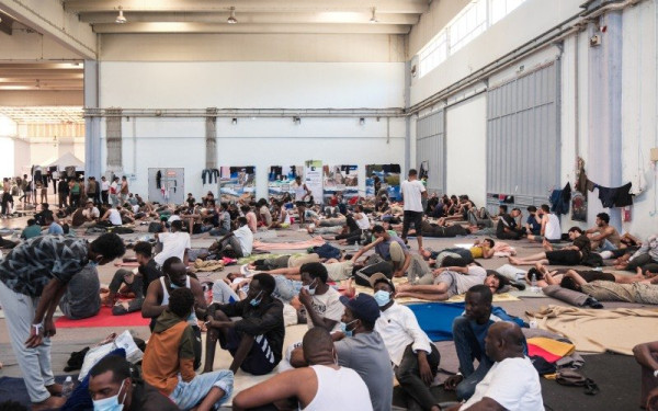 Η Ελλάδα κλείνει τη δίοδο στις μεταναστευτικές ροές με δέσμη μέτρων - Ψηφίζεται σήμερα η τροπολογία για την αναστολή του ασύλου