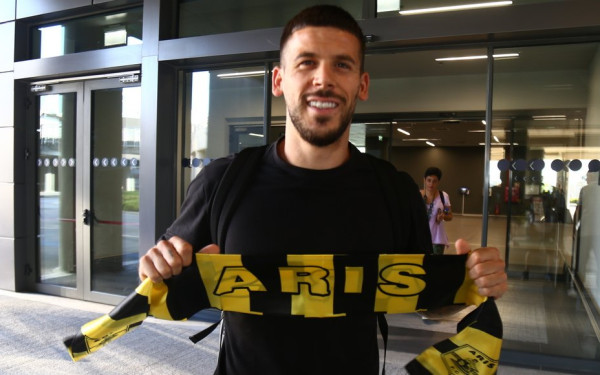 Απίστευτο: Ο Πέρεθ χάνει τη ρεβάνς του Άρη με την Αράζ εξαιτίας μιας σκυλομαχίας