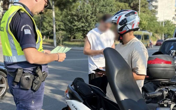 Κεντρική Μακεδονία: Πάνω από 300 παραβάσεις για μη χρήση κράνους σε ελέγχους
