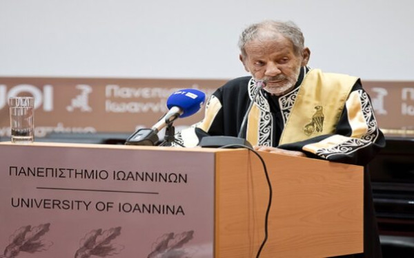 Ο Σταύρος Ξαρχάκος έγινε επίτιμος διδάκτορας του Πανεπιστημίου Ιωαννίνων
