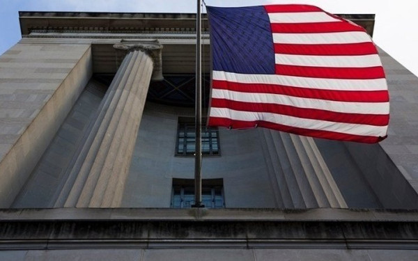 Ανώτατο Δικαστήριο ΗΠΑ: Άνοιξε ο δρόμος για μαζικές απολύσεις δημοσίων λειτουργών από τον Τραμπ