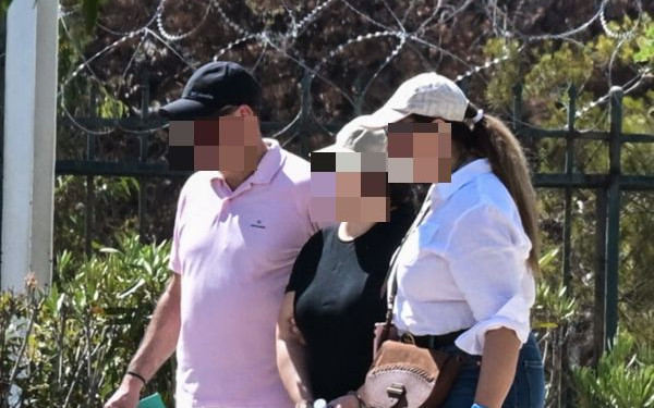 Παλαιό Φάληρο: Απολογείται σήμερα η 32χρονη μητέρα - Αρνείται ότι δολοφόνησε την τρίχρονη κόρη της