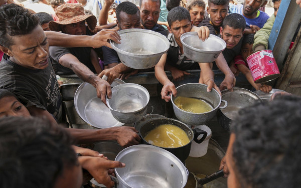 Γάζα: Έφθασε ανθρωπιστική βοήθεια - Περίπου 100 φορτηγά εισήλθαν στον παλαιστινιακό θύλακα