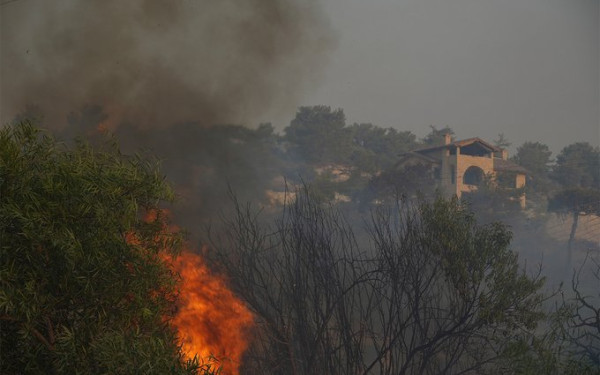 Φωτιά στην Κύπρο: Αίγυπτος και ΕΕ στέλνουν ενισχύσεις στην επαρχία Λεμεσού - Νέα πυρκαγιά στις Αρόδες της Πάφου
