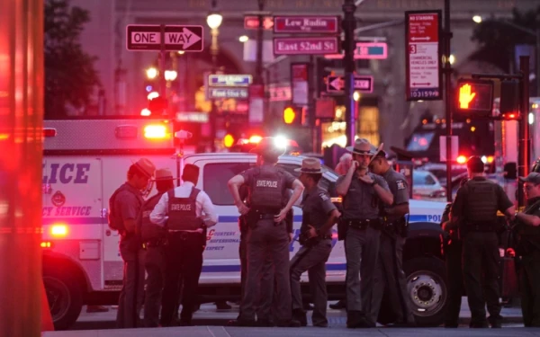 ΗΠΑ: Πυροβολισμοί στη Νέα Υόρκη με πέντε νεκρούς (βίντεο)