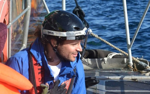 Ο Ιάσονας Αποστολόπουλος απαντά στον Αδ. Γεωργιάδη για τα επεισόδια στην Αμοργό: Κάτω τα χέρια από τον Ρουβίκωνα και από όσους αγωνίζονται για το δίκιο