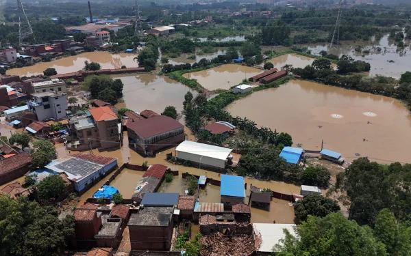 Κίνα: 8 νεκροί από ξαφνική πλημμύρα
