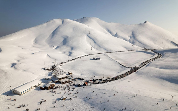 Δράμα: Εκατό άτομα εγκλωβίστηκαν στο χιονοδρομικό κέντρο Φαλακρού