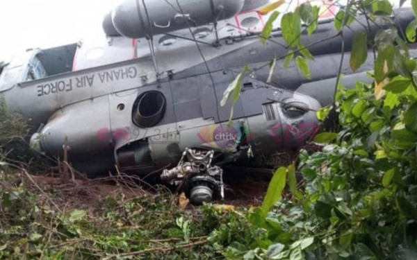 Γκάνα: Νεκροί οι υπουργοί Άμυνας και Περιβάλλοντος μετά από συντριβή ελικοπτέρου