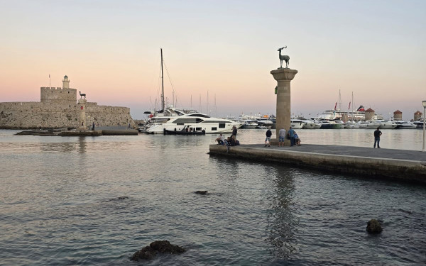 Η Ρόδος και τα «διαμάντια» του Νοτίου Αιγαίου σπάνε ρεκόρ το 2025