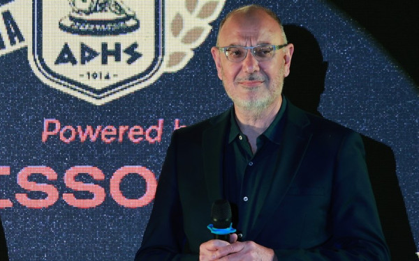 Όταν ο Χρυσόστομος Σταμούλης τιμήθηκε για την αγάπη του για τον Άρη (βίντεο)