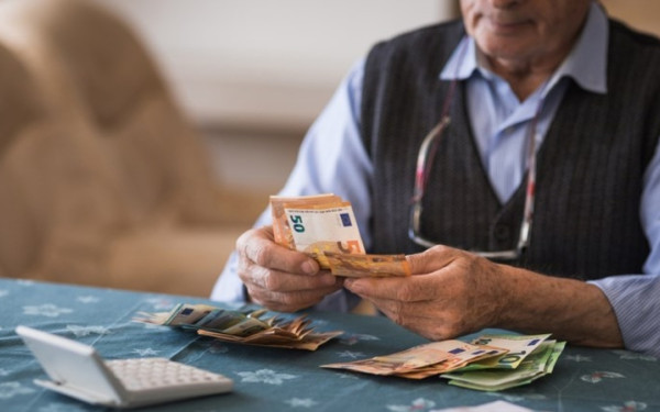 e-ΕΦΚΑ: Τη Δευτέρα η καταβολή αναδρομικών ποσών σε συνταξιούχους