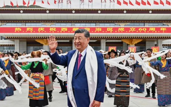 Το Θιβέτ γιορτάζει 60 χρόνια ως αυτόνομη κινεζική περιφέρεια υπό το βλέμμα του Σι Τζινπίνγκ (βίντεο)