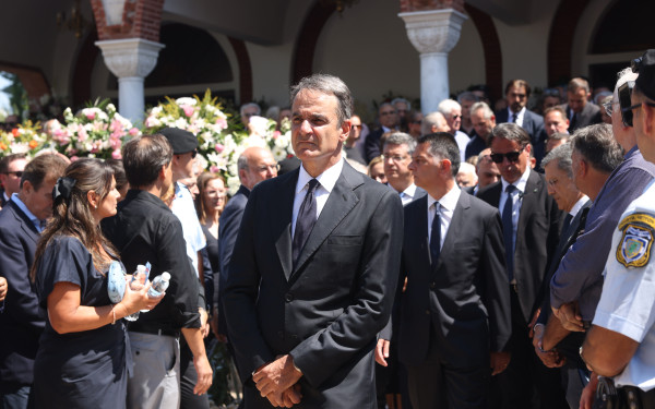 Μητσοτάκης στην κηδεία Βεσυρόπουλου: «Ψηλέ θα μας λείψεις»