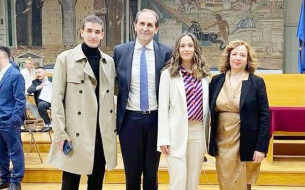 Τι αλλάζει στην ΚΟ της ΝΔ και στην Ημαθία από την ξαφνική απώλεια του Απόστολου Βεσυρόπουλου Τι αλλάζει στην ΚΟ της ΝΔ και στην Ημαθία από την ξαφνική απώλεια του Απόστολου Βεσυρόπουλου