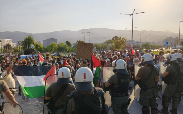 Βόλος: Ένταση και κρότου-λάμψης στο λιμάνι για το κρουαζιερόπλοιο με Ισραηλινούς τουρίστες