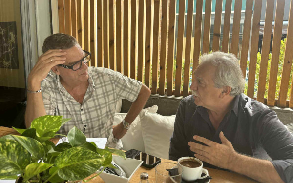 Πρωινός καφές με τον Χρόνη Μακρίδη (βίντεο)