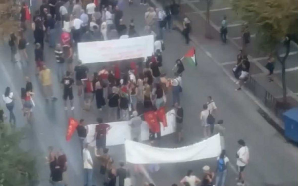 Θεσσαλονίκη: Για πρώτη φορά με ενιαίο μπλοκ ο Ρουβίκωνας στην 89η ΔΕΘ - Δείτε βίντεο