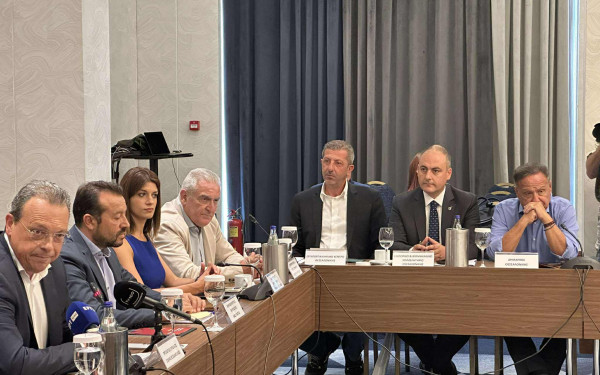 Τα θέματα που έθιξε ο Στέλιος Αγγελούδης στον Σωκράτη Φάμελλο