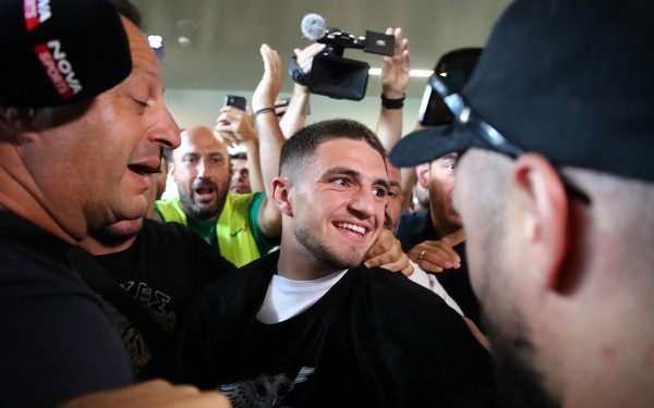 ΠΑΟΚ: Χρήστος Ζαφείρης στην Τούμπα, Ζαφείρης Μελάς στο βίντεο παρουσίασης - «Κόλαση» στην υποδοχή του