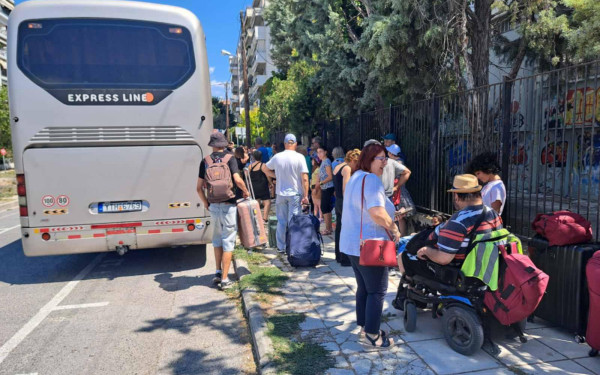 Αναχώρησαν τα ΑμεΑ του Δήμου Καλαμαριάς για την κατασκήνωση στο Οφρύνιο Καβάλας