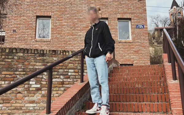 Κόρινθος: Θρίλερ με τον θάνατο του 22χρονου - Έφερε δύο τραύματα από μαχαίρι στον λαιμό του