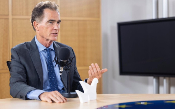 Ευρωπαϊκό Κοινοβούλιο: Τροπολογία Ν. Παπανδρέου για προϋποθέσεις στη συμμετοχή τρίτων χωρών στο πρόγραμμα SAFE Ευρωπαϊκό Κοινοβούλιο: Τροπολογία Ν. Παπανδρέου για προϋποθέσεις στη συμμετοχή τρίτων χωρών στο πρόγραμμα SAFE