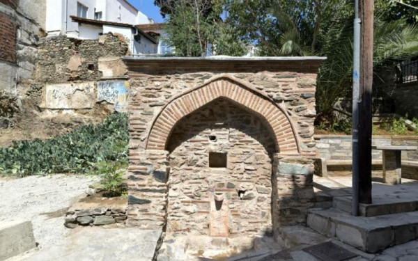 Θεσσαλονίκη: Τέσσερις οθωμανικές κρήνες προσφέρουν ξανά πόσιμο νερό στους πολίτες (βίντεο)