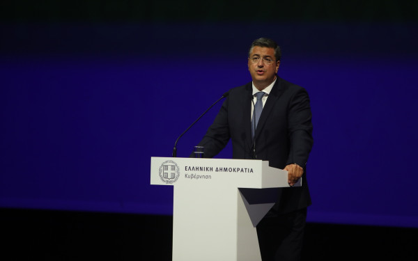 Παρουσίαση των έργων στη Θεσσαλονίκη - Απ.Τζιτζικώστας: «Η κυβέρνηση αντιμετωπίζει την Κ. Μακεδονία ως εθνική προτεραιότητα και το αποδεικνύει με έργα» Παρουσίαση των έργων στη Θεσσαλονίκη - Απ.Τζιτζικώστας: «Η κυβέρνηση αντιμετωπίζει την Κ. Μακεδονία ως εθνική προτεραιότητα και το αποδεικνύει με έργα»