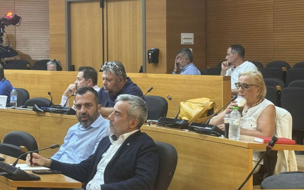 Θεσσαλονίκη: «Ρήγμα» στην παράταξη Ζέρβα – Οι τρεις «αντάρτες» αποκλείστηκαν από τις θέσεις της παράταξης